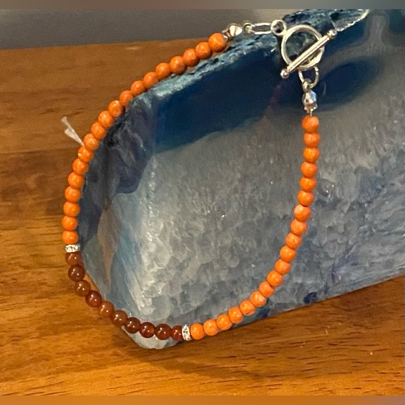 NEW Red Agate & Orange Coral crystal bracelet - Picture 1 of 3